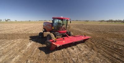 120916-case-ih-wd4-series-pic-001-windrower-front