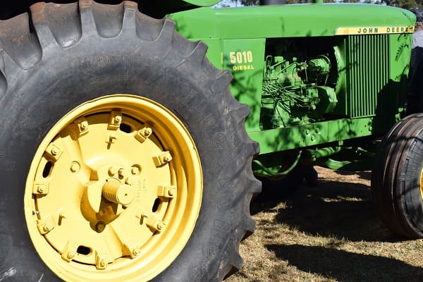 Record High Auction Sales for John Deere Collectors in Toowoomba, Queensland Country Life